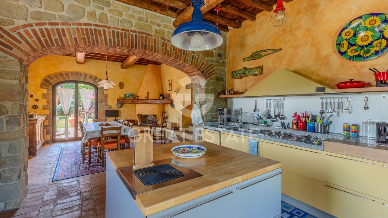 Дом в Реджелло, Италия, 393.25 м² - фото 15