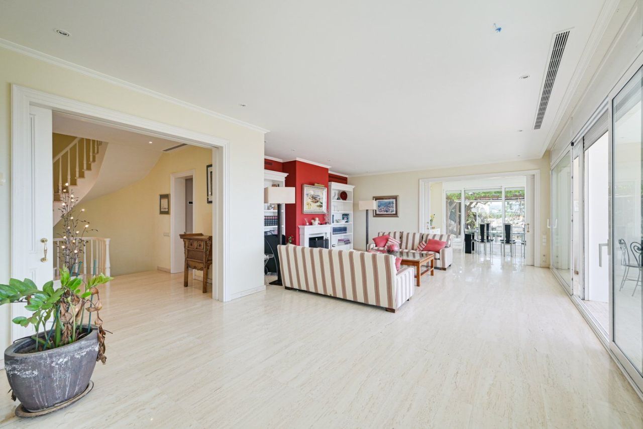 Дом на Коста-дель-Гарраф, Испания, 910 м² - фото 8