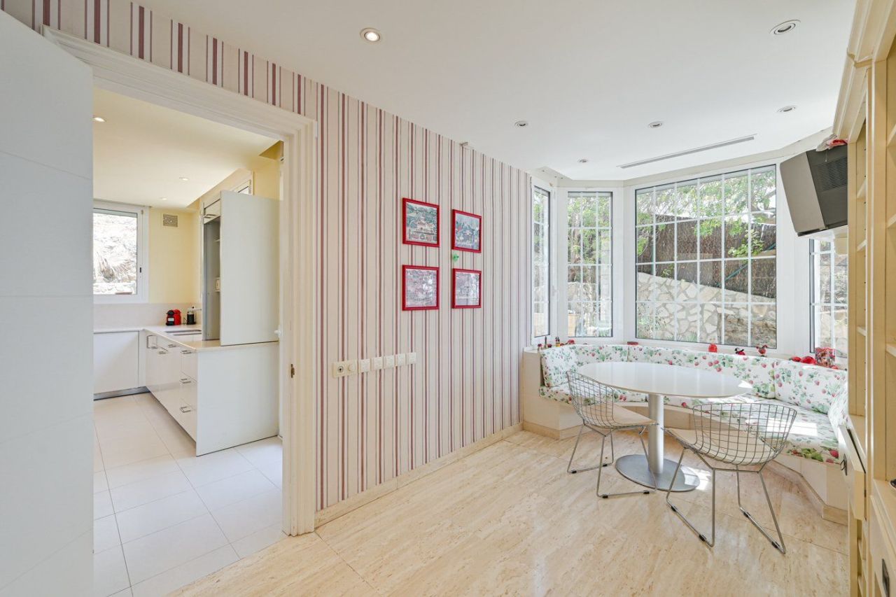 Дом на Коста-дель-Гарраф, Испания, 910 м² - фото 11