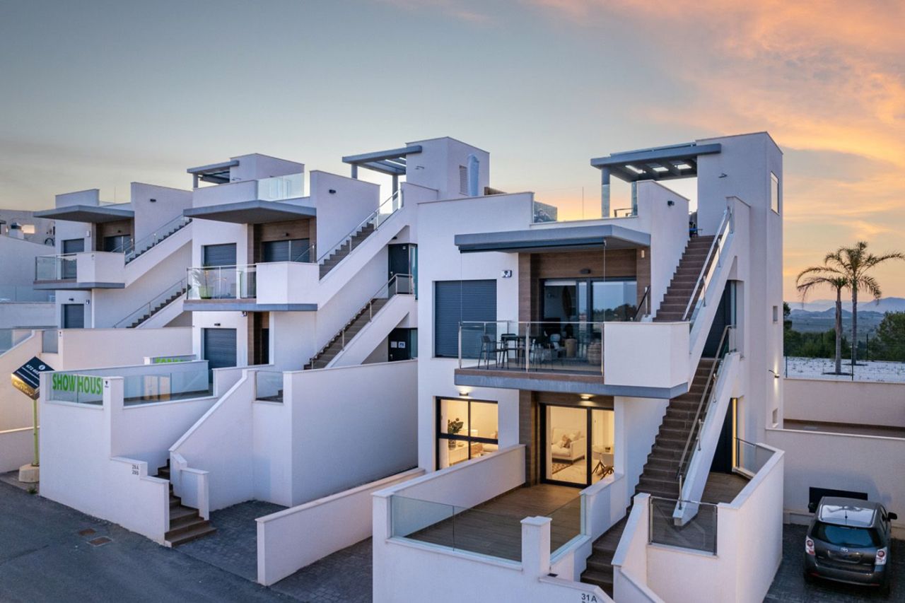 Бунгало в Сан-Мигель де Салинас, Испания, 92 м² - фото 1