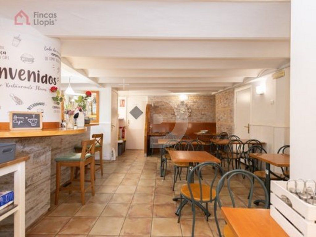 Коммерческая недвижимость в Барселоне, Испания, 260 м² - фото 2