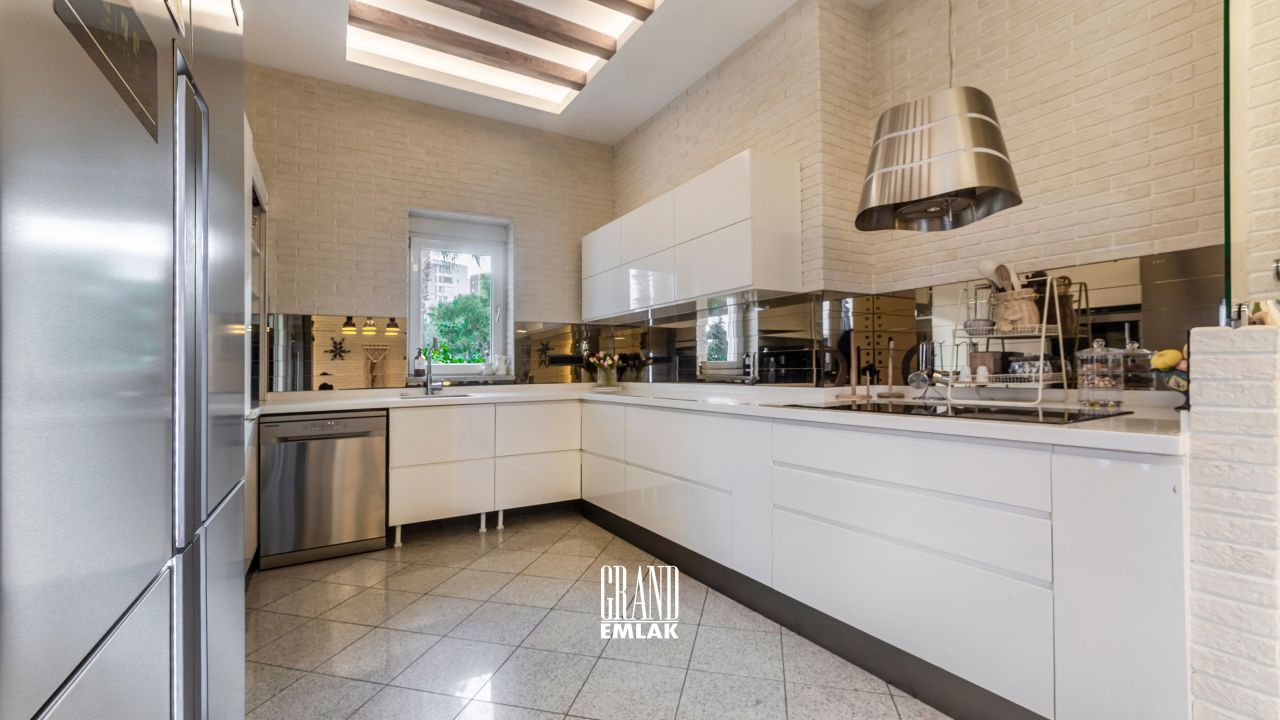 Вилла в Анталии, Турция, 350 м² - фото 12