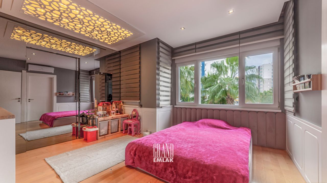 Вилла в Анталии, Турция, 350 м² - фото 16