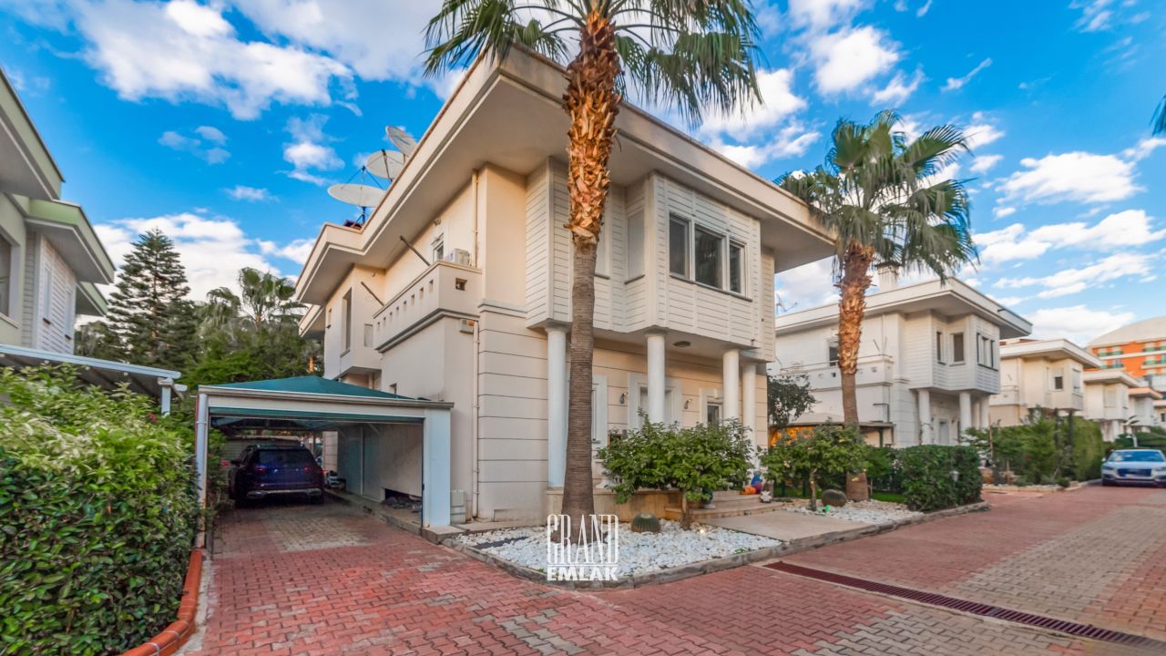 Вилла в Анталии, Турция, 350 м² - фото 5