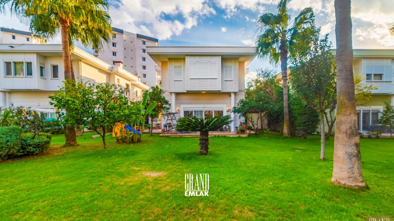 Вилла в Анталии, Турция, 350 м² - фото 6