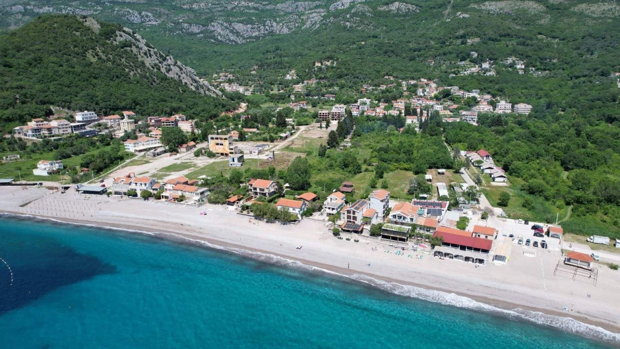 Земля Buljarice, Черногория, 1 450 м² - фото 1