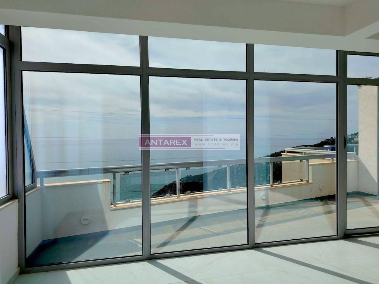 Апартаменты в Добра Воде, Черногория, 170 м² - фото 7