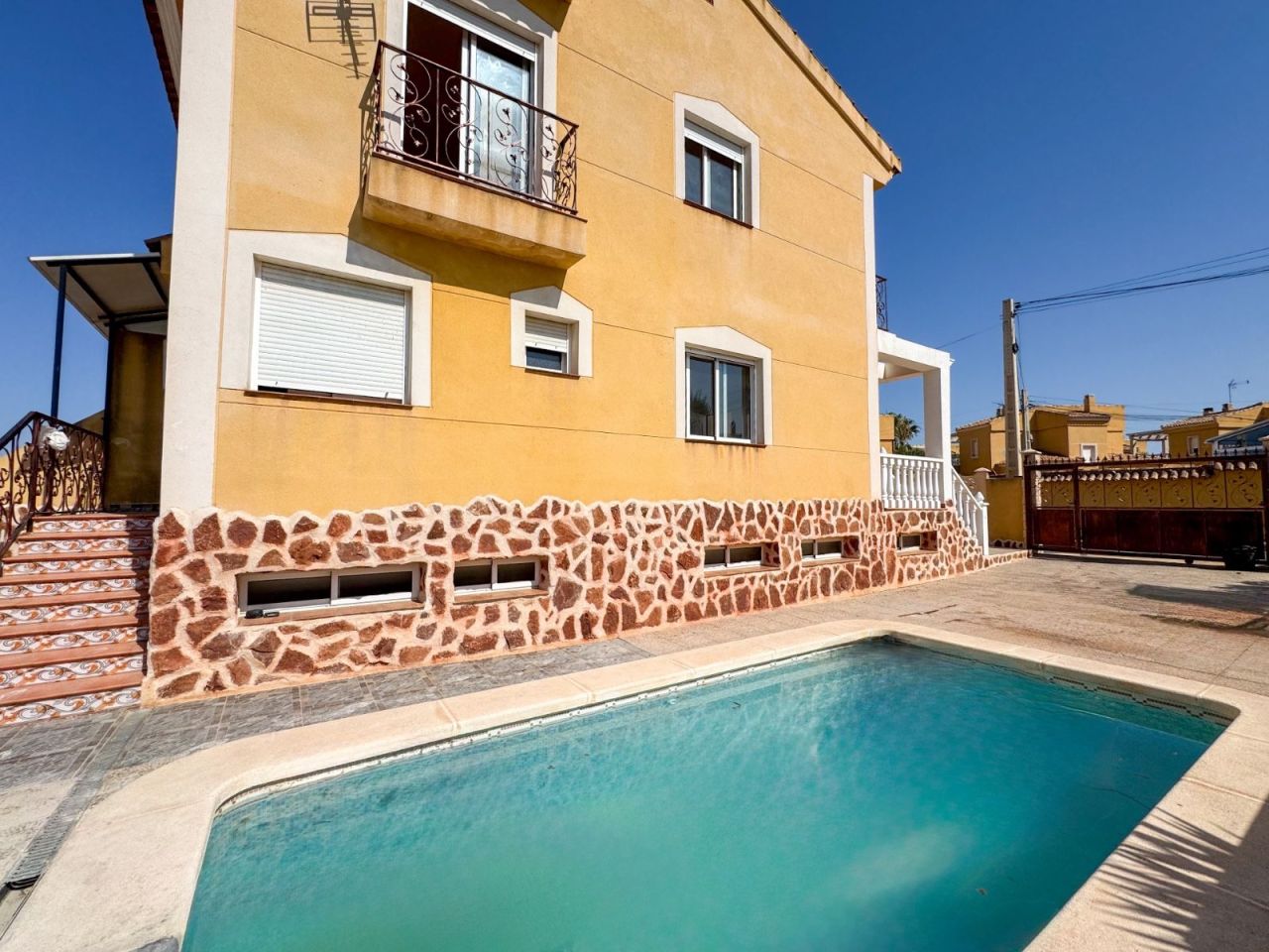 Шале в Сан-Мигель де Салинас, Испания, 169 м² - фото 2