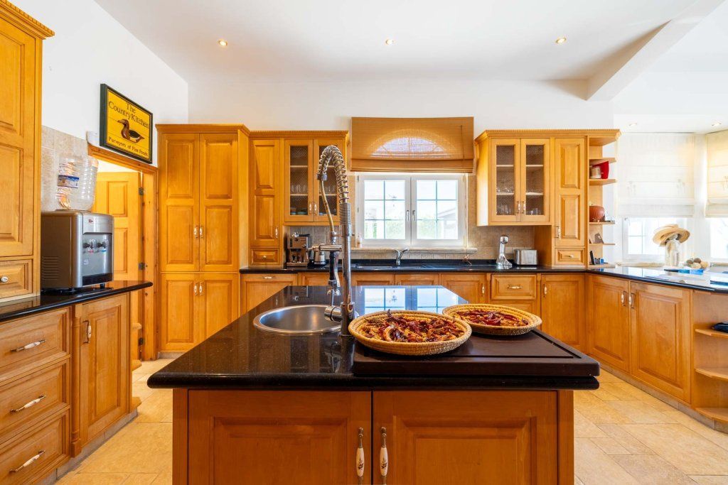 Квартира в Пафосе, Кипр, 545 м² - фото 10