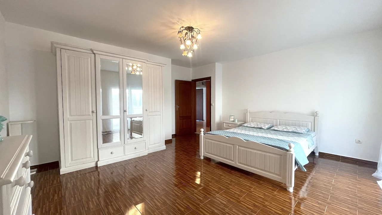 Квартира в Будве, Черногория, 138 м² - фото 1