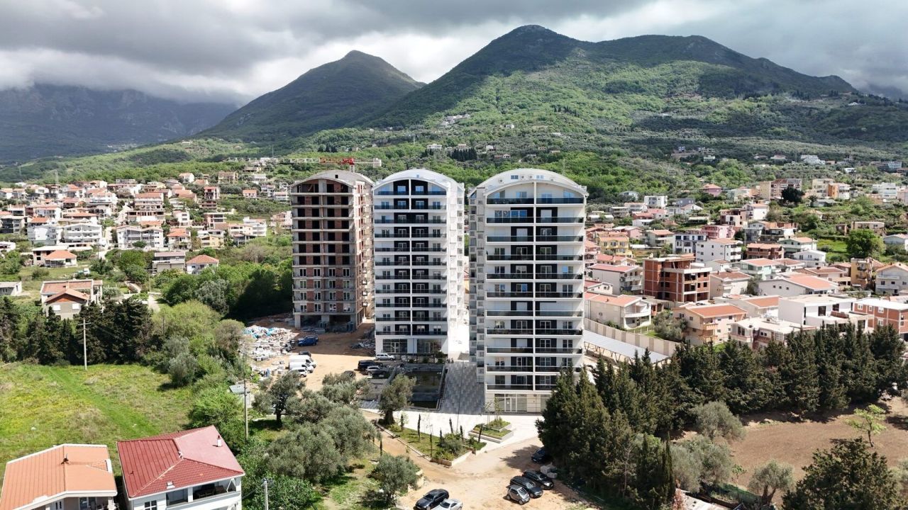 Квартира в Баре, Черногория, 57 м² - фото 1