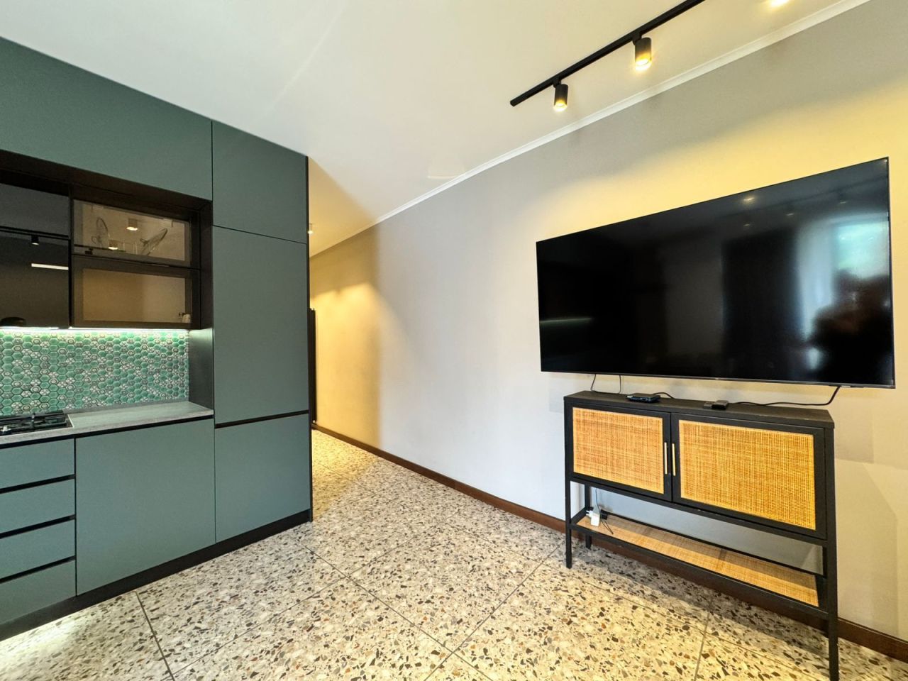 Квартира в Тбилиси, Грузия, 76 м² - фото 2