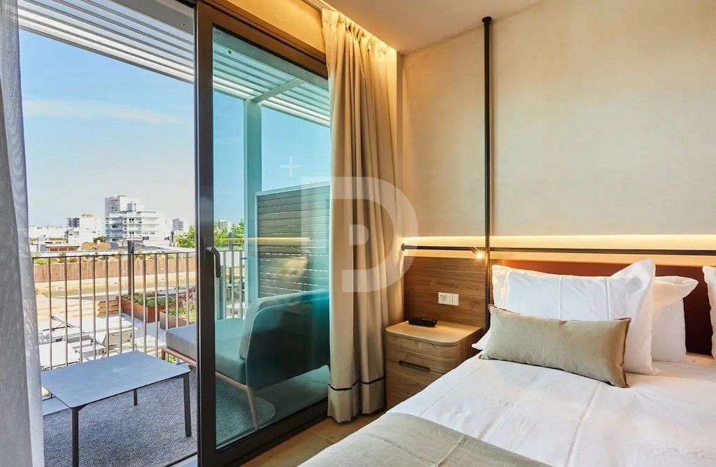 Отель, гостиница в Барселоне, Испания, 2 914 м² - фото 1