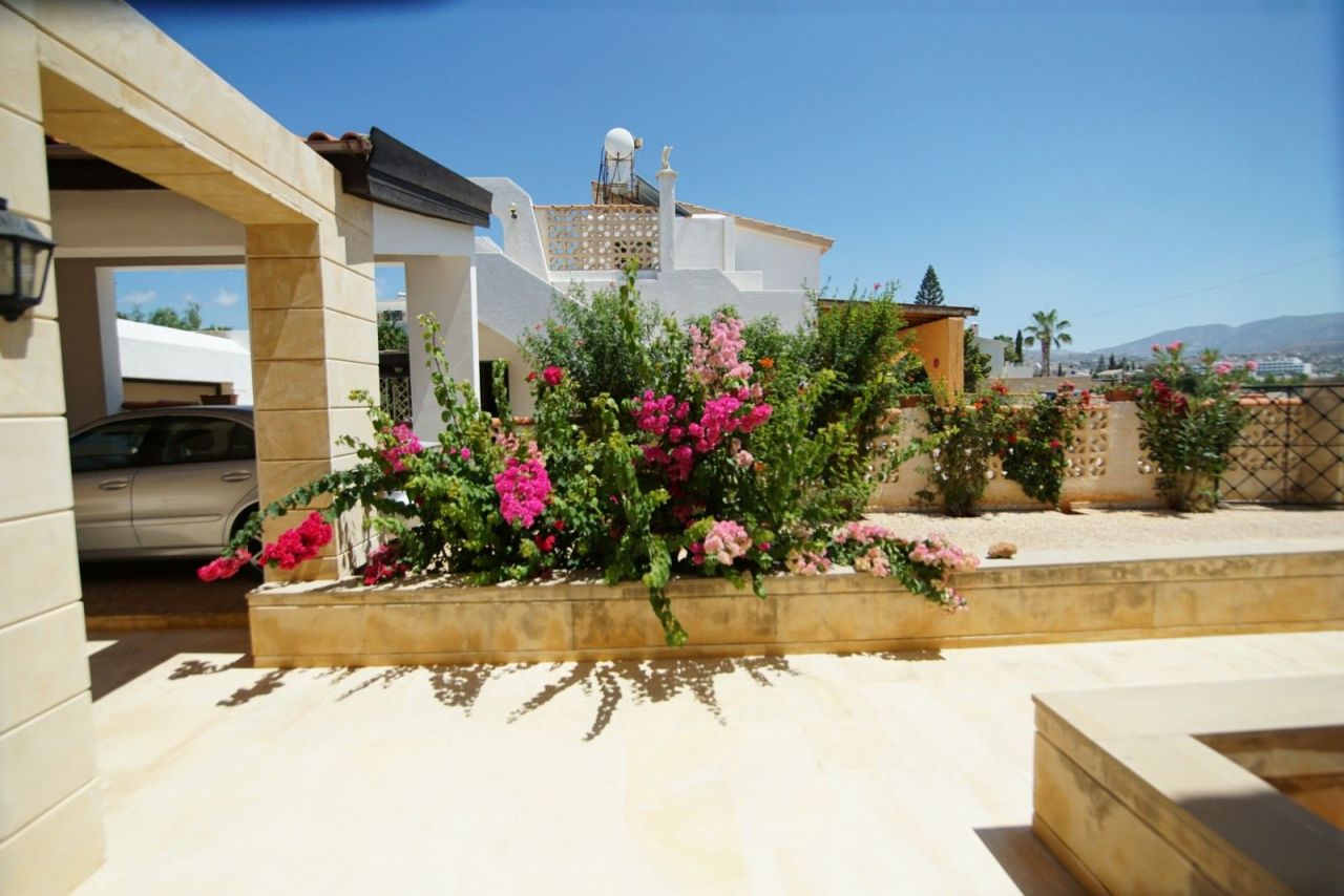 Вилла в Пафосе, Кипр, 220 м² - фото 13