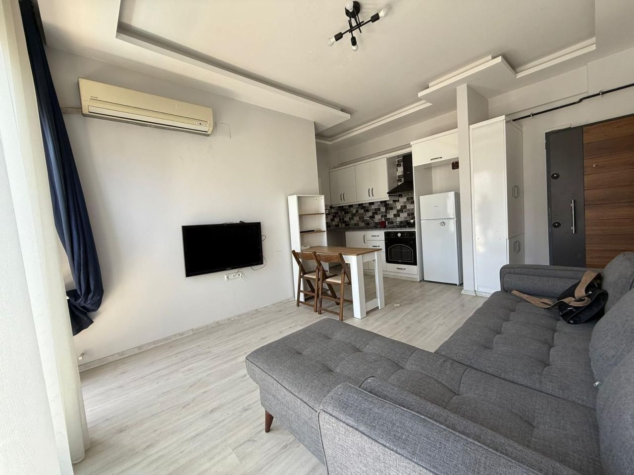 Квартира в Мерсине, Турция, 55 м² - фото 1