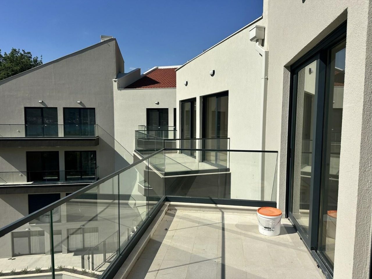 Квартира в Доброте, Черногория, 76 м² - фото 2