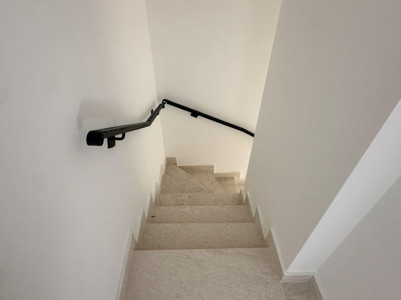 Квартира в Доброте, Черногория, 76 м² - фото 8