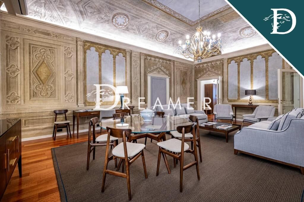 Апартаменты во Флоренции, Италия, 210.18 м² - фото 1