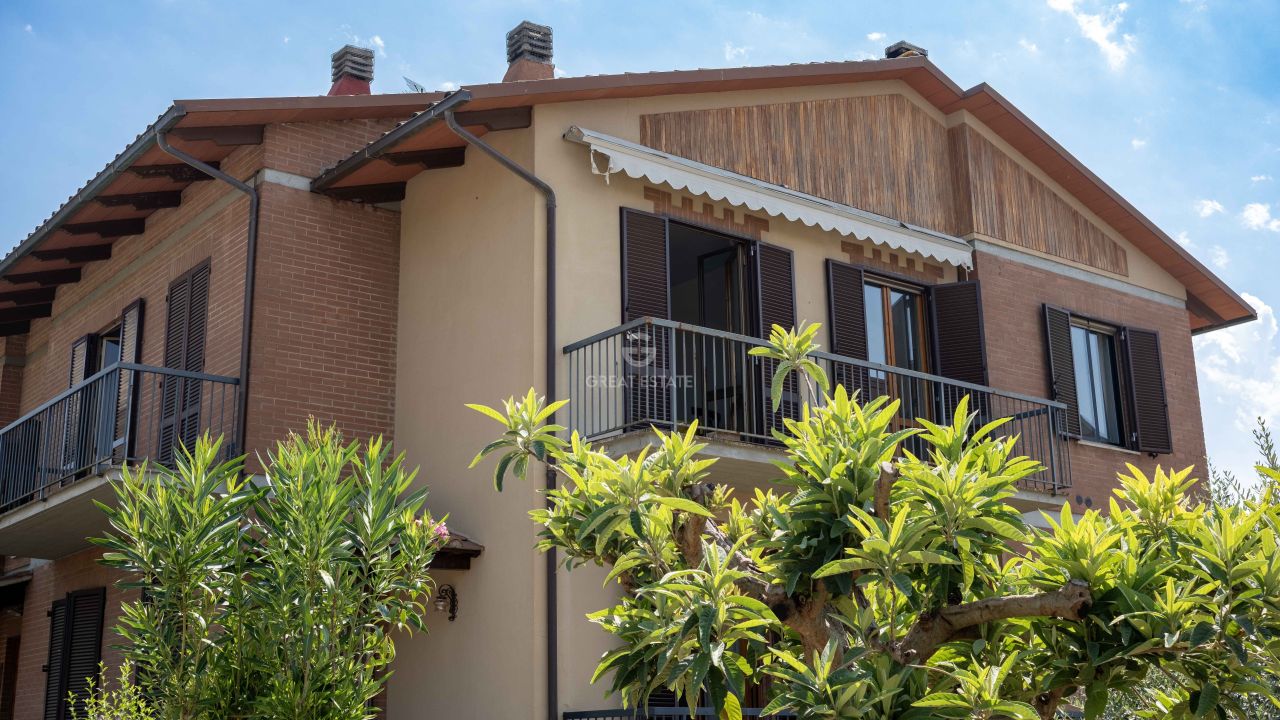 Апартаменты в Кьюси, Италия, 288.35 м² - фото 3