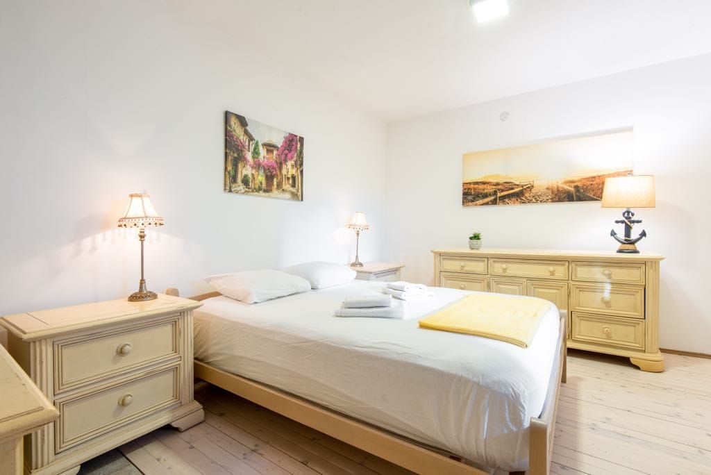 Отель, гостиница в Добра Воде, Черногория, 600 м² - фото 9