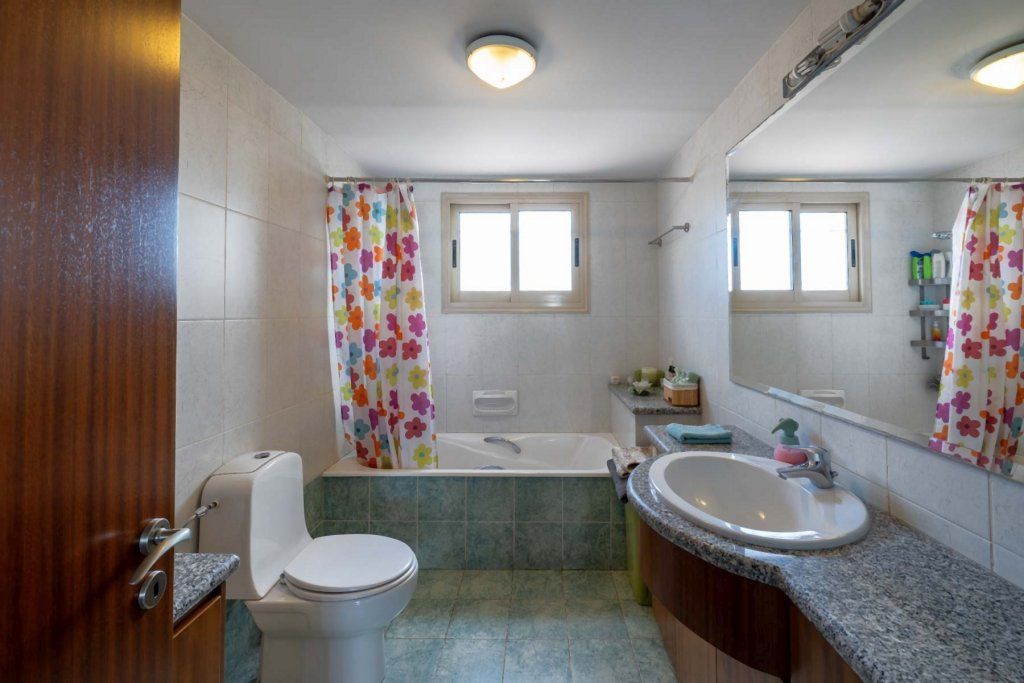 Квартира в Лимасоле, Кипр, 600 м² - фото 17