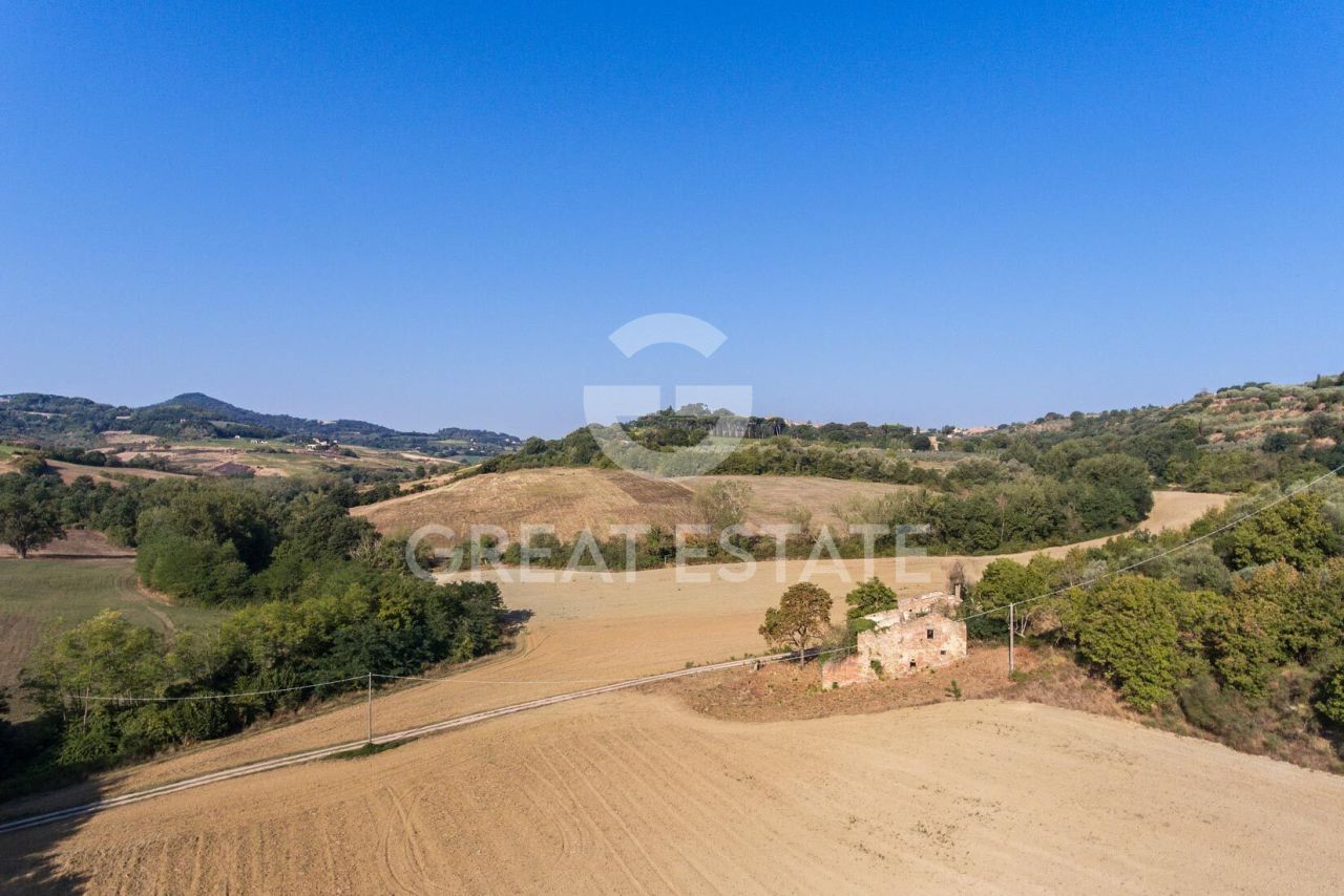 Дом в Монтепульчано, Италия, 223.1 м² - фото 2