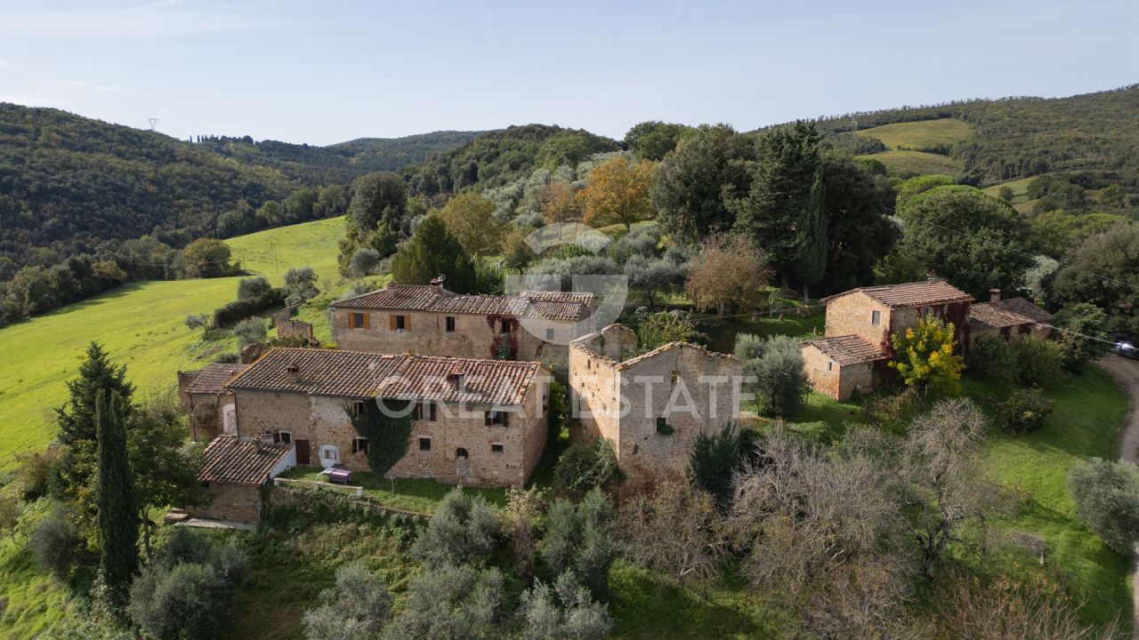 Дом в Сан-Джиминьяно, Италия, 976.2 м² - фото 6