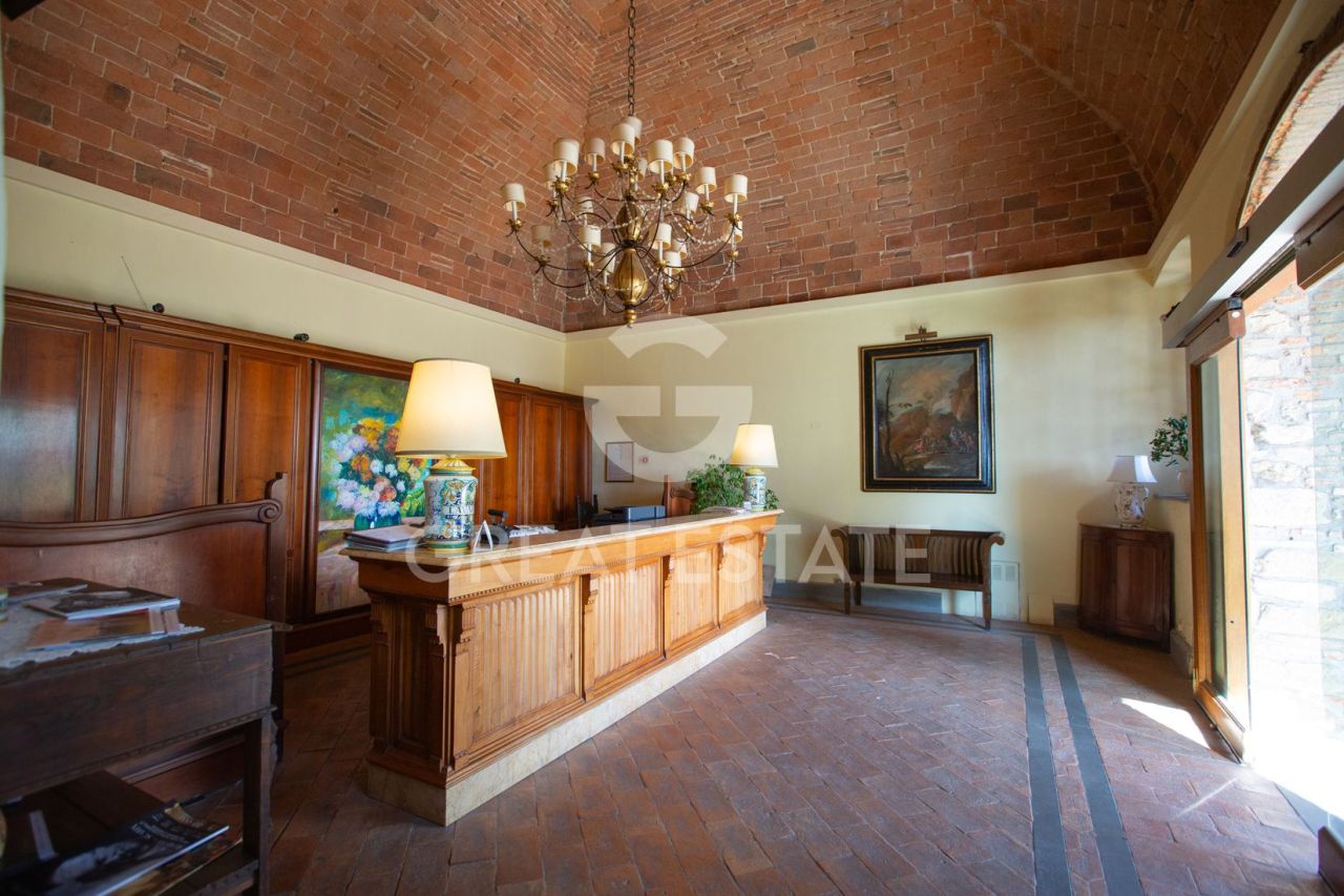 Дом в Пассиньяно-суль-Тразимено, Италия, 1 350 м² - фото 13