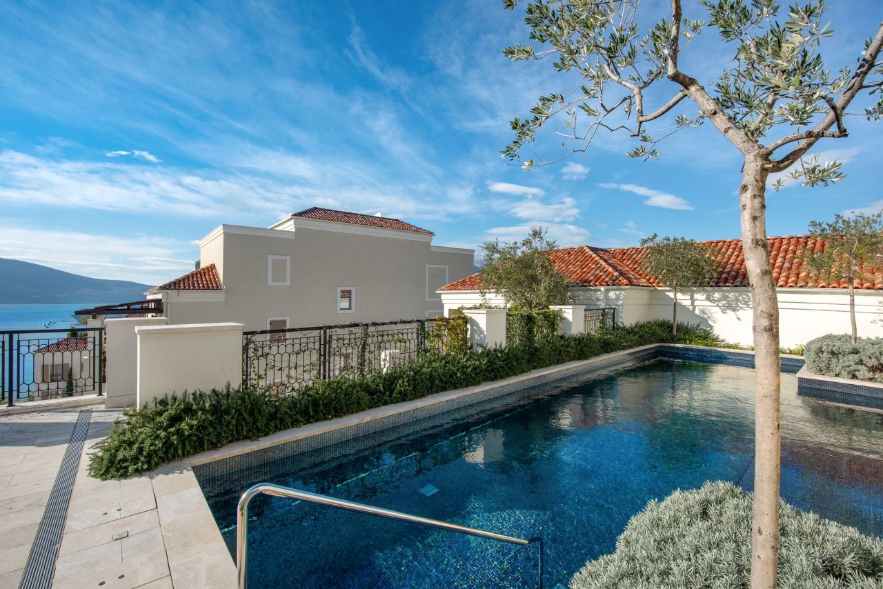 Квартира в Тивате, Черногория, 115 м² - фото 17