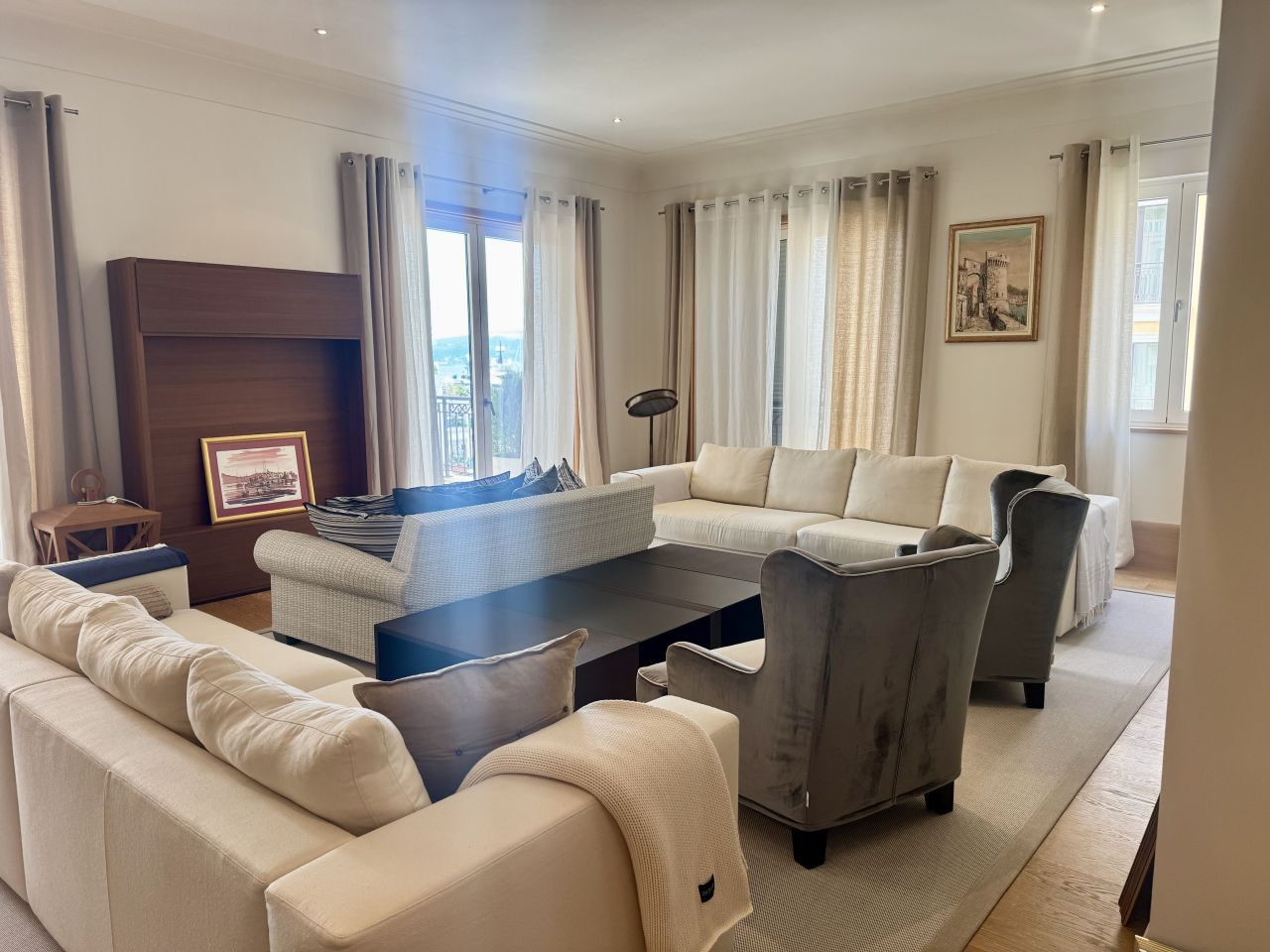 Квартира в Тивате, Черногория, 223 м² - фото 4