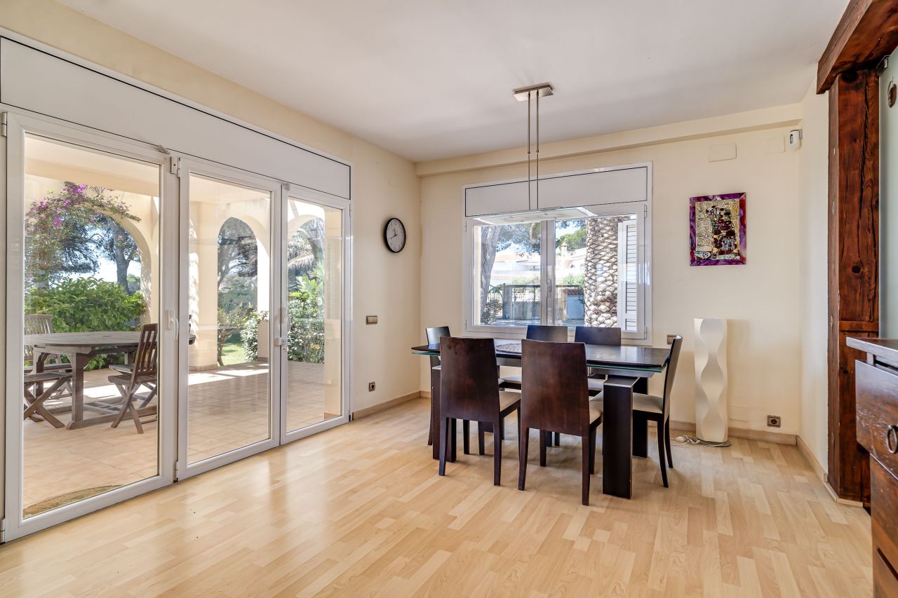 Вилла в Л'Амеллья-де-Мар, Испания, 354 м² - фото 4