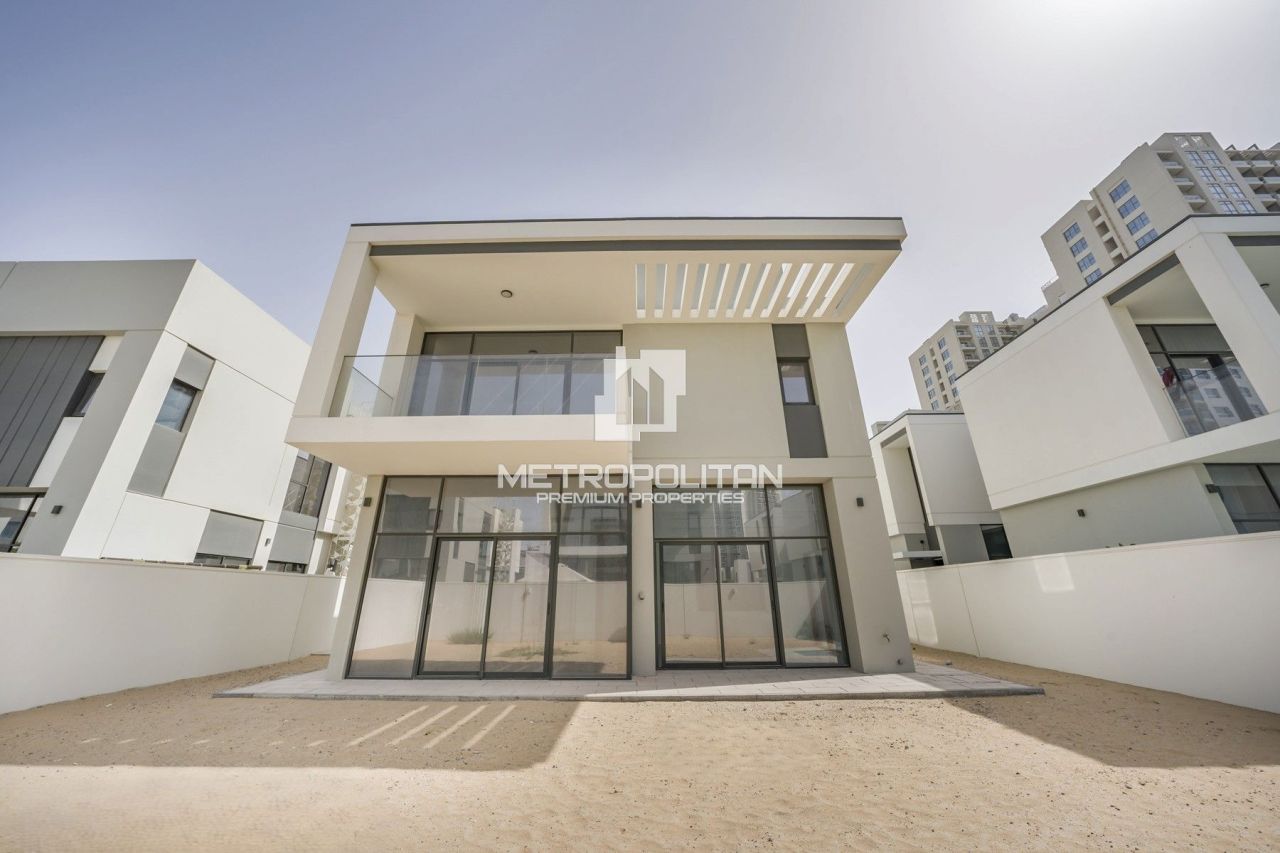 Вилла в Дубае, ОАЭ, 480 м² - фото 1
