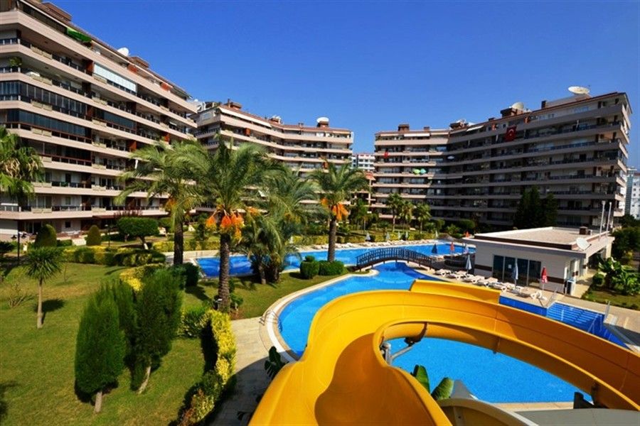 Квартира в Алании, Турция, 250 м² - фото 1