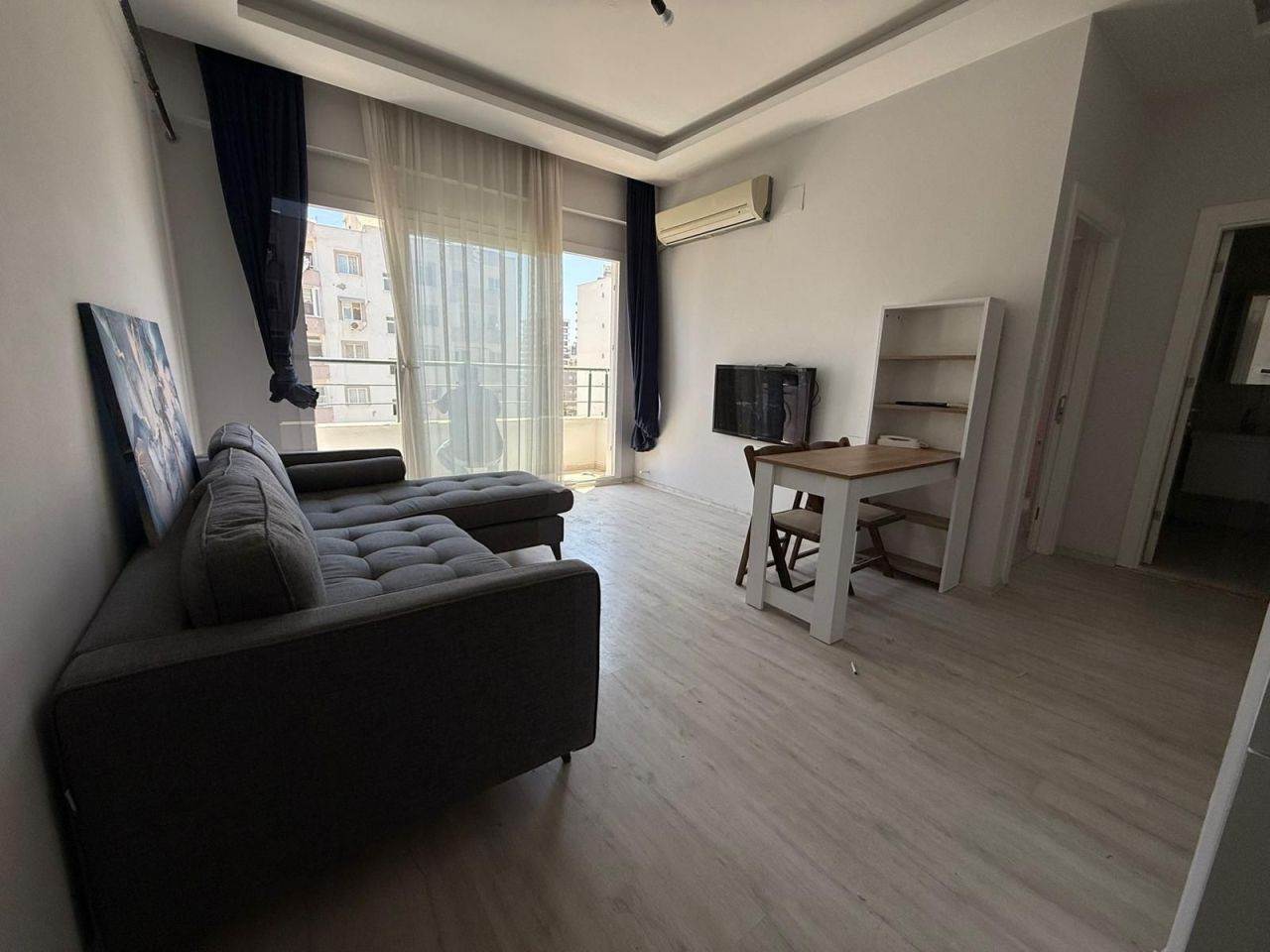 Квартира в Мерсине, Турция, 55 м² - фото 1