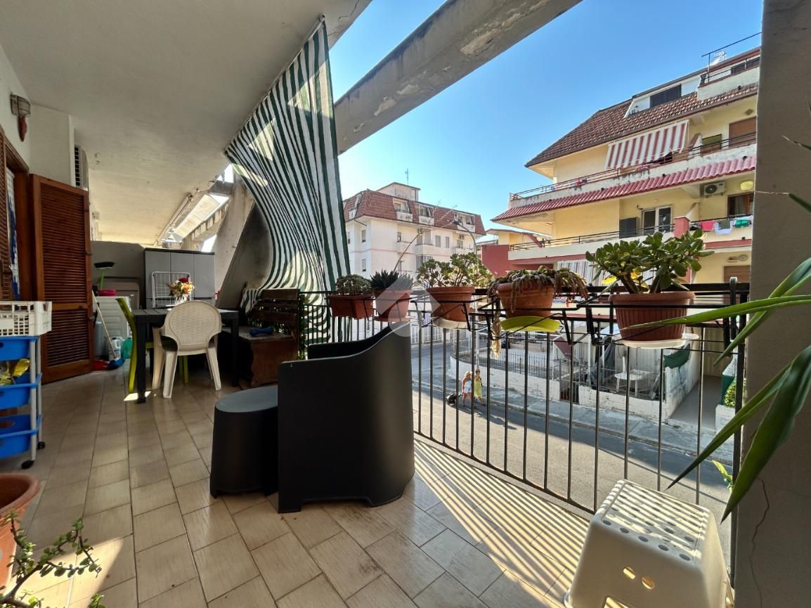 Квартира в Скалее, Италия, 59 м² - фото 2