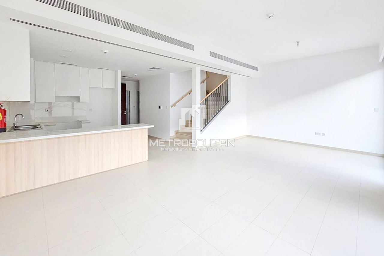 Таунхаус в Дубае, ОАЭ, 207 м² - фото 1
