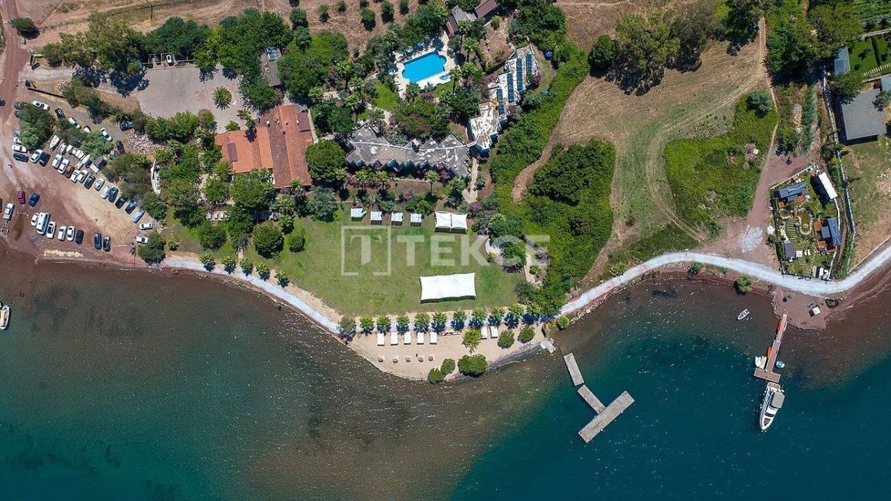 Отель, гостиница в Мармарисе, Турция, 11 000 м² - фото 1