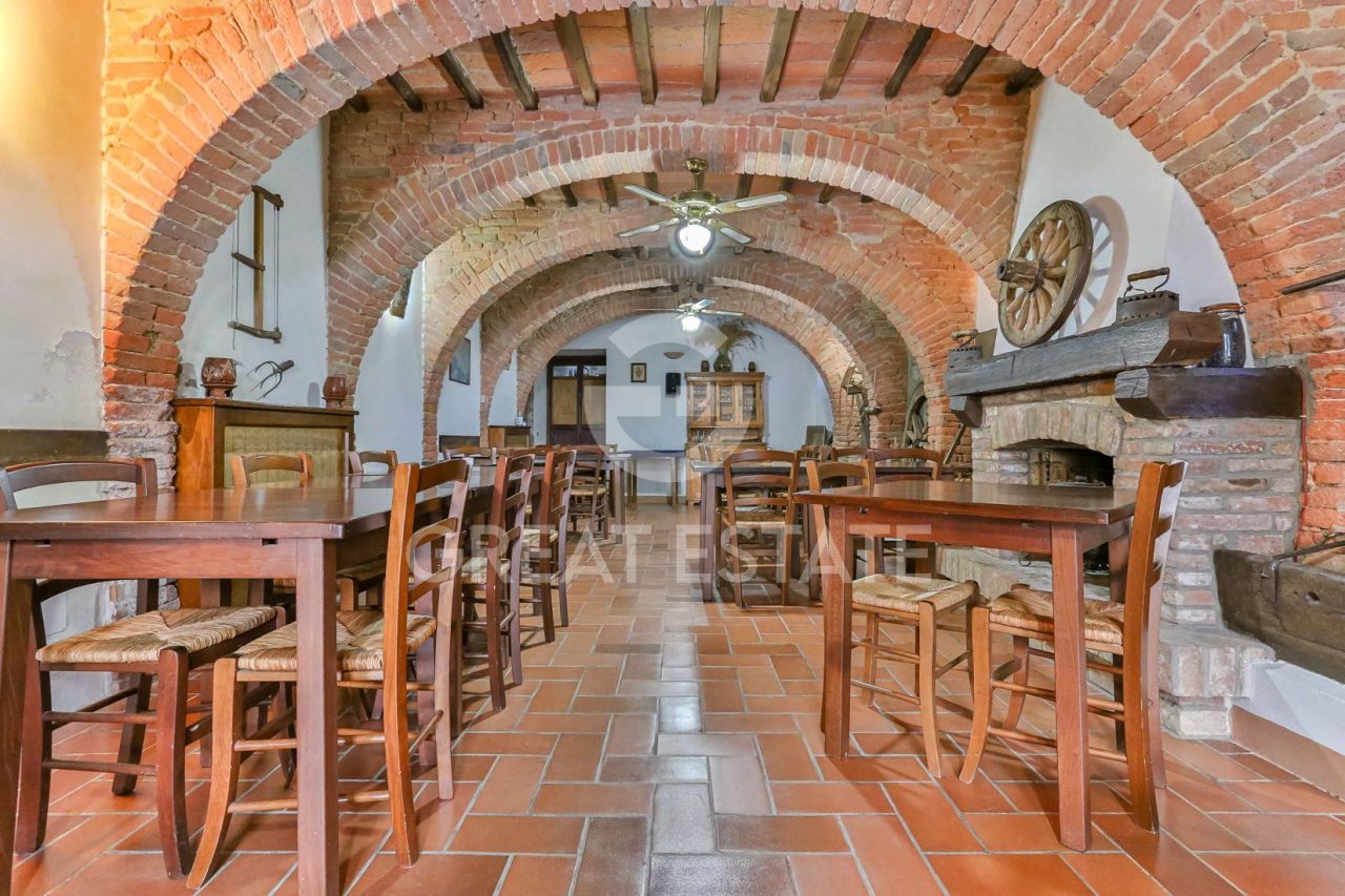 Дом в Кастильоне-дель-Лаго, Италия, 1 278.3 м² - фото 10