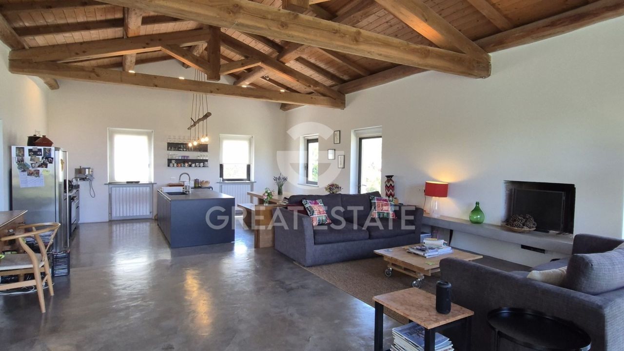 Дом в Тоди, Италия, 269.25 м² - фото 14