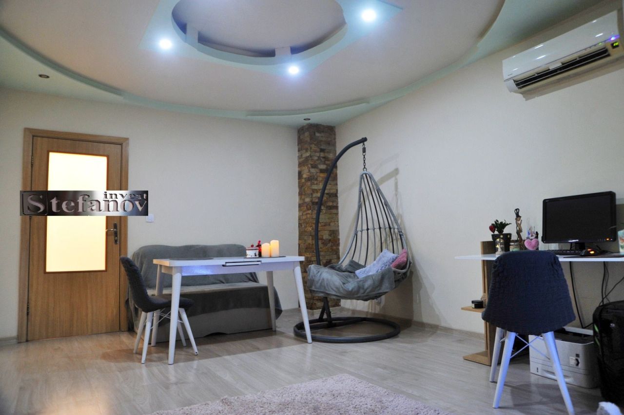 Квартира в Варне, Болгария, 92 м² - фото 2