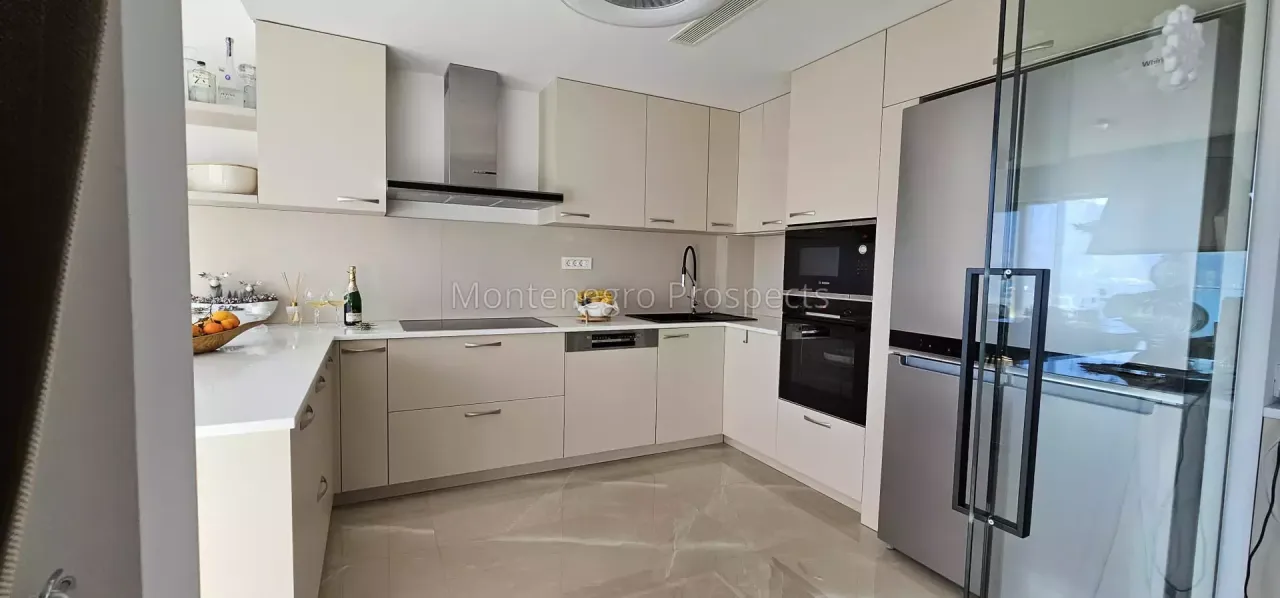 Квартира в Будве, Черногория, 125 м² - фото 9