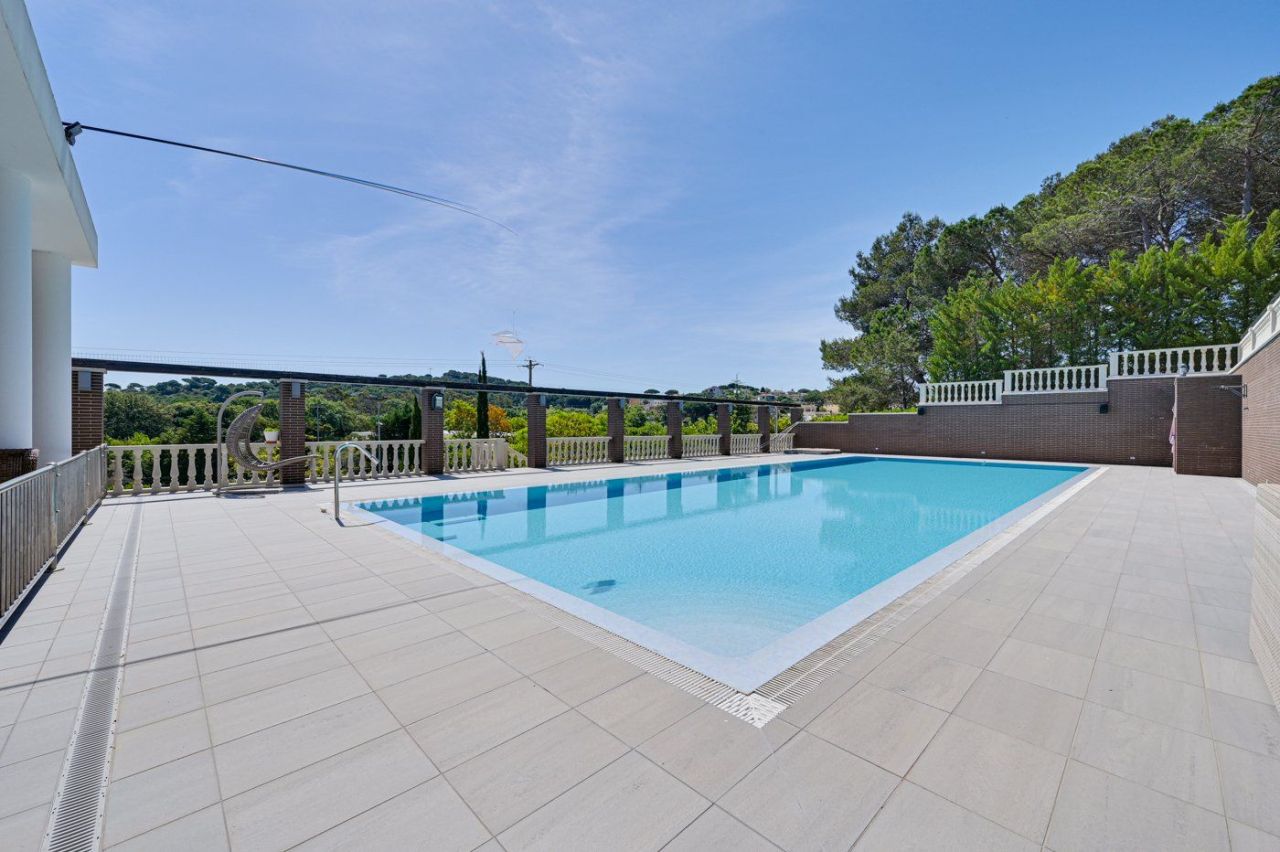 Дом на Коста-Брава, Испания, 1 900 м² - фото 6