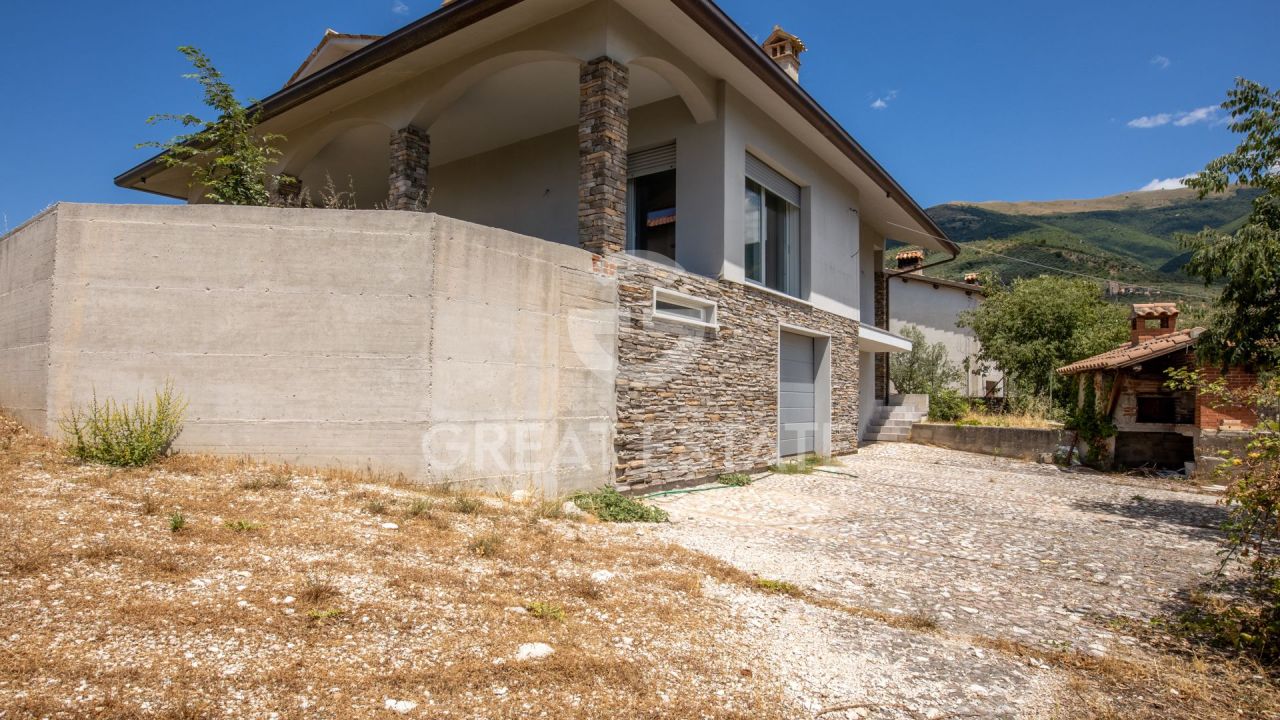 Вилла в Треви, Италия, 347.7 м² - фото 8