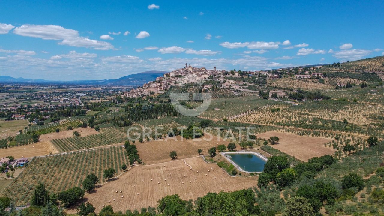 Вилла в Треви, Италия, 347.7 м² - фото 16