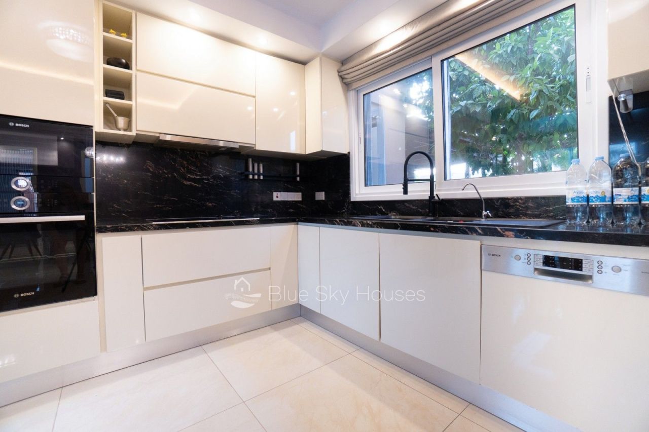 Вилла в Лимасоле, Кипр, 240 м² - фото 7