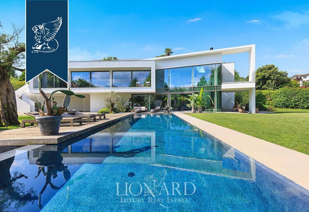 Вилла в Комо, Италия, 700 м² - фото 2