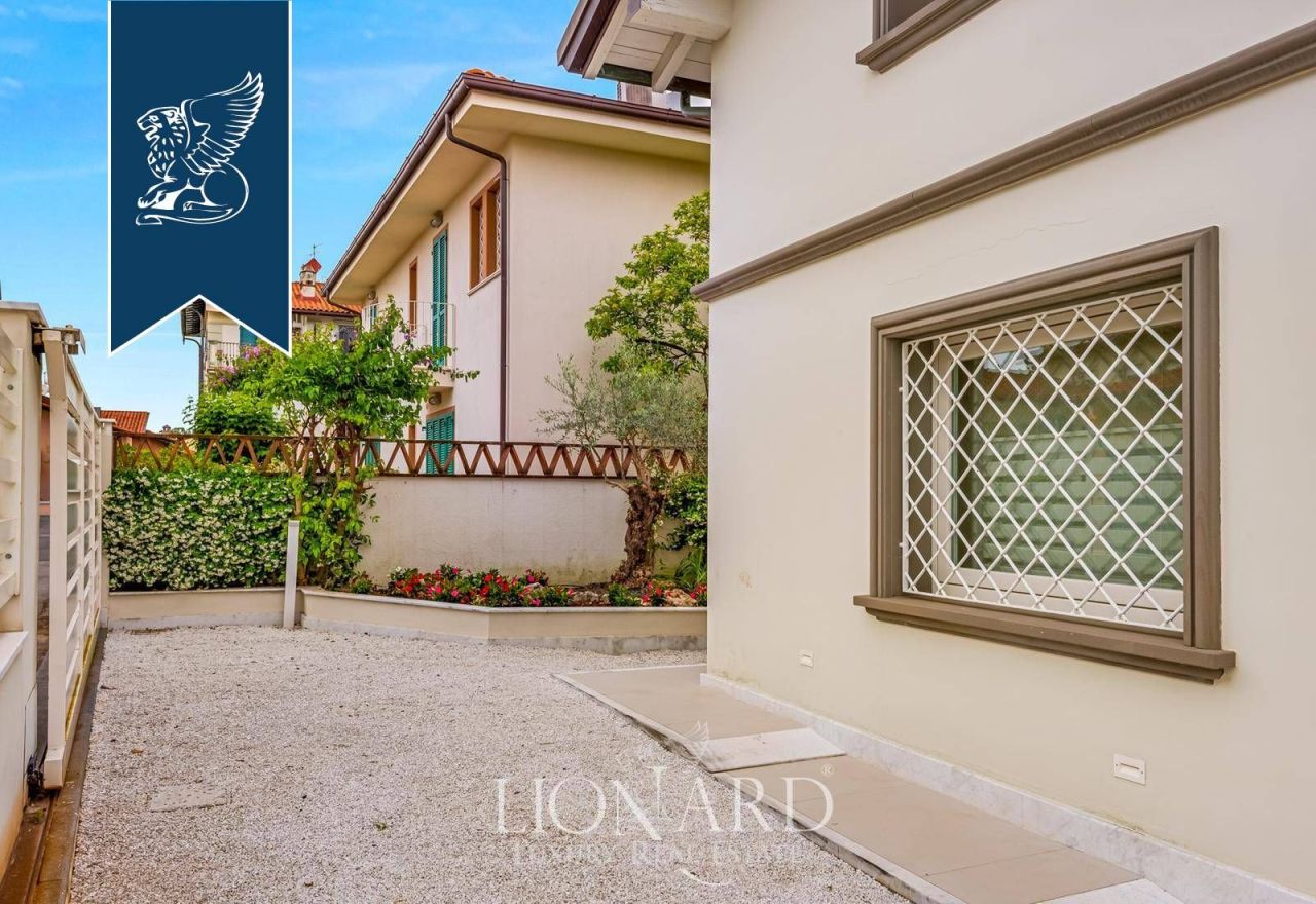 Вилла в Форте деи Марми, Италия, 130 м² - фото 3