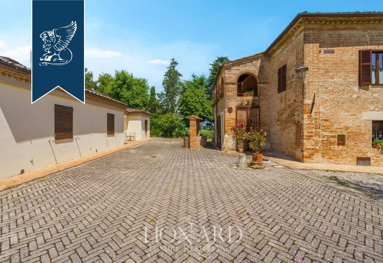 Ферма в Ашано, Италия, 1 000 м² - фото 5