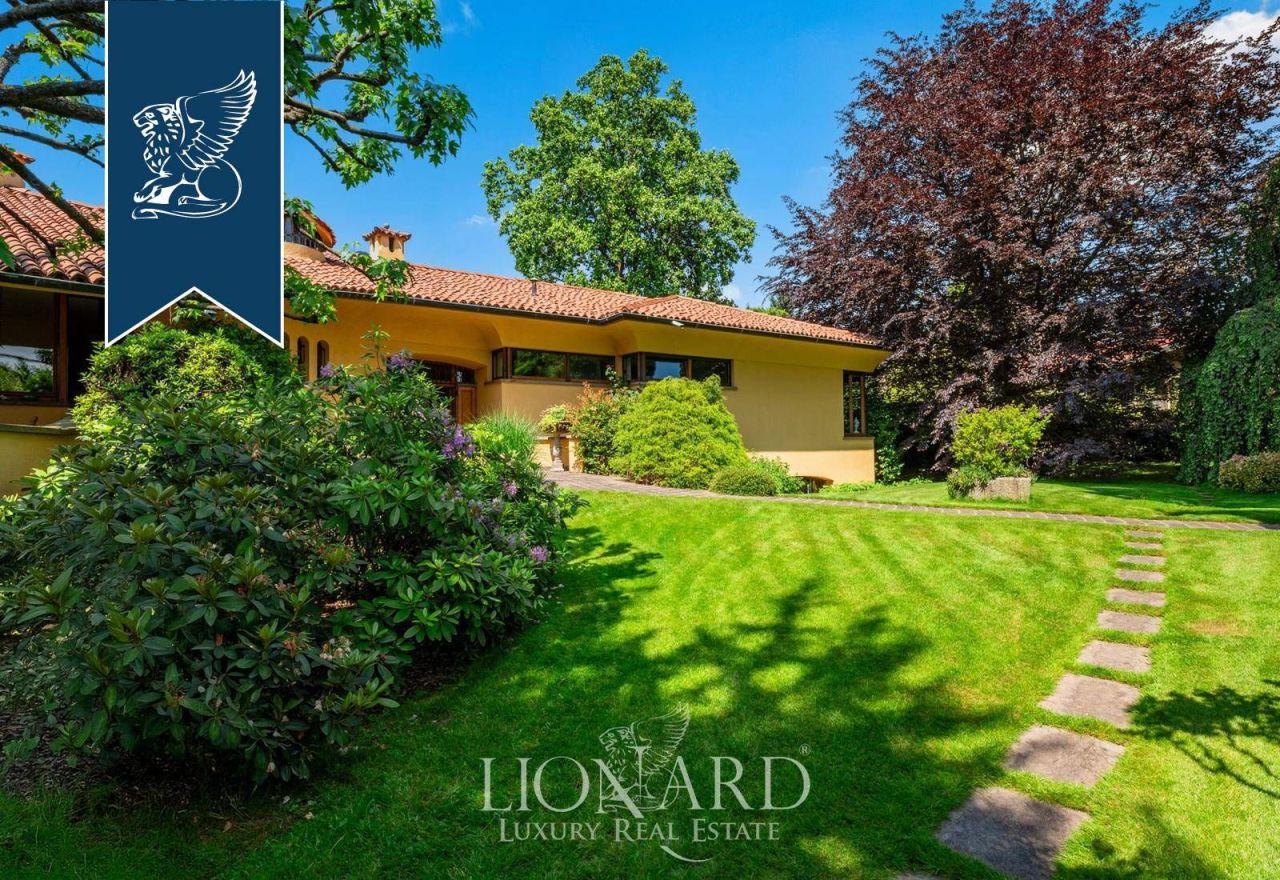 Вилла в Карате-Брианце, Италия, 800 м² - фото 8