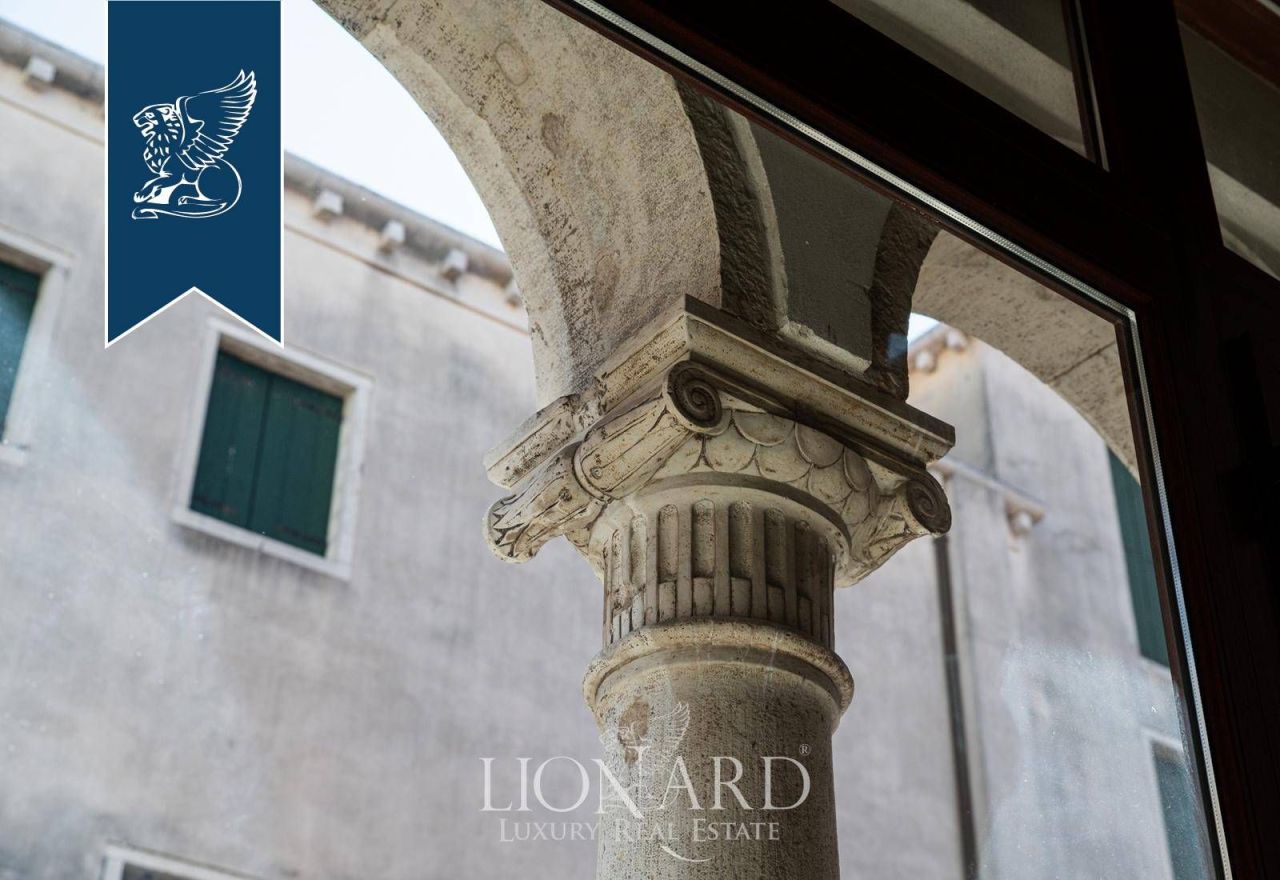 Апартаменты в Венеции, Италия, 250 м² - фото 8